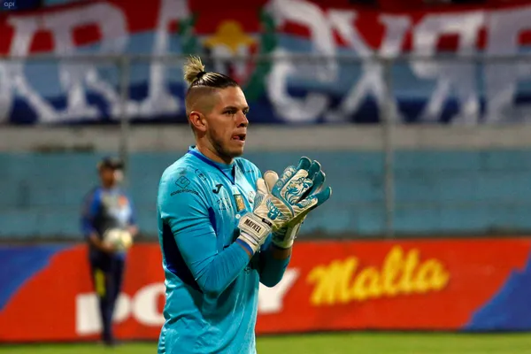 El portero admitió que su fichaje a Barcelona está en stand by