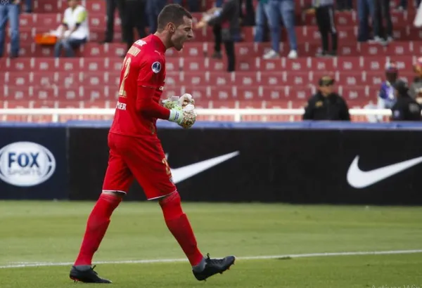 El portero de la U se lució en la copa con Liga de Quito