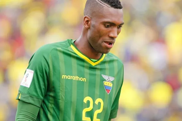 El portero no pasa su mejor momento y podría retornar al país