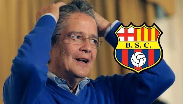 El presidente de la República se llevó las burlas por un obsequio que le dio Barcelona