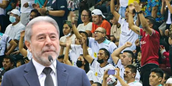 El presidente de Liga de Quito pelea con un hincha de los ‘albos’