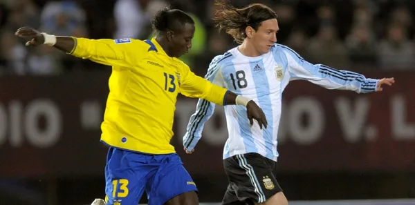 El primer partido entre Ecuador y Lionel Messi