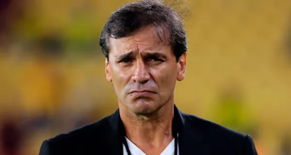 El proyecto de Fabián Bustos ha ido en picada y salvó en los últimos minutos con Barcelona SC el cupo a Libertadores. Lo que dijo el entrenador fue para tirarse flores