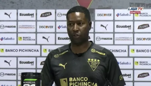 El 'Quinito' demostró que además de hacer jugar bien a Liga de Quito tiene mucha humildad