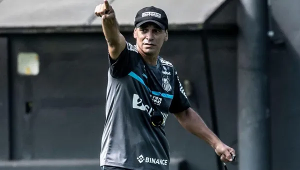 El Santos de Brasil tiene nuevo técnico y no ha ganado nada, los hinchas le ponen 2 meses