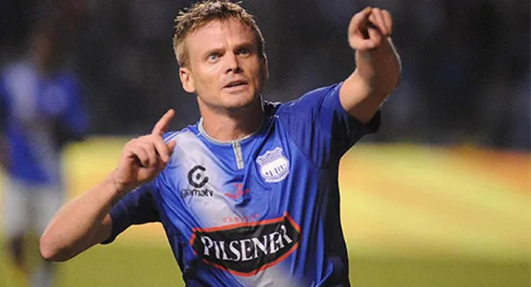 El Tano es recordado en Ecuador por su paso en Emelec y la patada a Gambetita en un Clásico