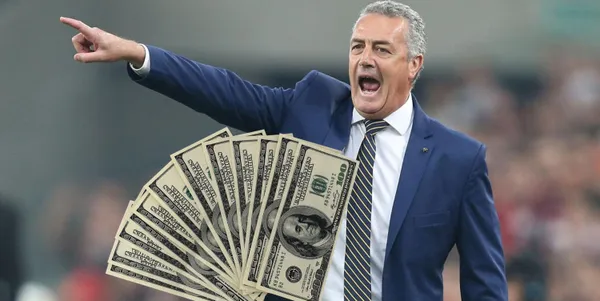 El técnico argentino pidió un aumento en su sueldo, mira de cuánto