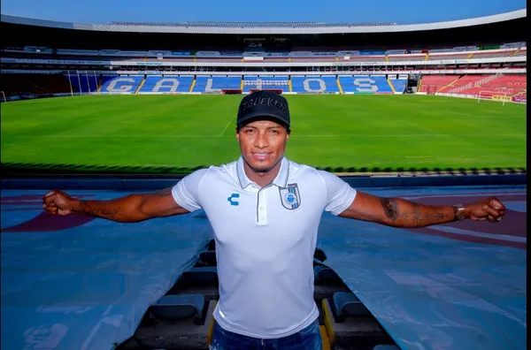 "El Toño" fue presentado como una estrella en el Querétaro