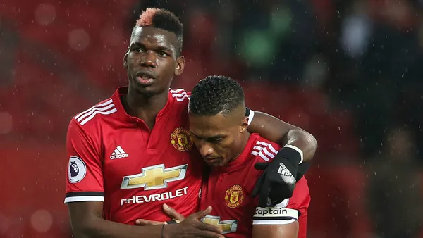El Toño y Pogba compartieron un tiempo en el entrenamiento del United