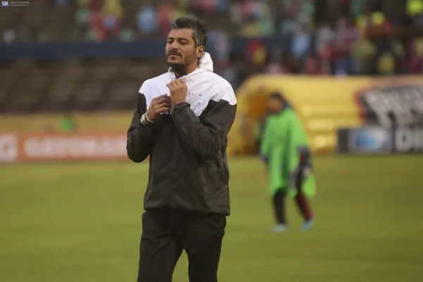 El uruguayo Gustavo Munúa salió sin pena ni gloria de Liga de Quito con rumbo a España, donde permanece hasta ahora