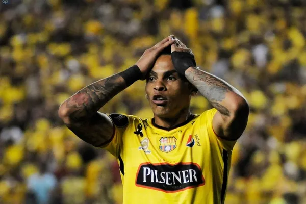 El uruguayo jugará la próxima temporada en el fútbol colombiano