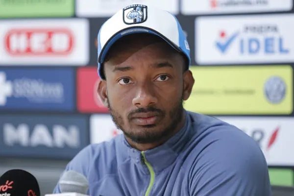 El volante confesó en el equipo que quiere volver a jugar