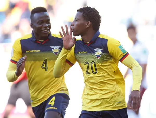 El volante que fichó por Sporting Lisboa está entre los mejores del certamen