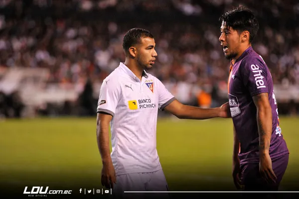 El Zorro salió por agredir a Dani Alves