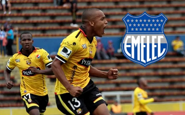 Ely Esterilla y Cristian Penilla, fueron vinculados con Emelec, en los últimos días