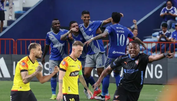 Emelec celebrando en la Liga Pro de Ecuador. FOTO: El Universo