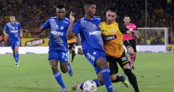 Emelec, en el festejo de Alexis Zapata, un jugador le hizo gestos a la hinchada de Barcelona SC