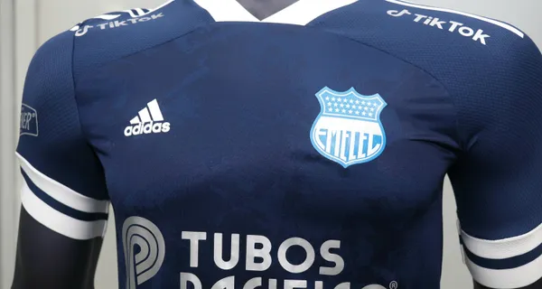 Emelec es uno de los equipos que optó por utilizar la marca ADIDAS