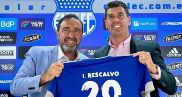 Emelec no ha cerrado la desvinculación de Ismael Rescalvo por tema económico y Miguel Rondelli sigue esperando para ser oficializado
