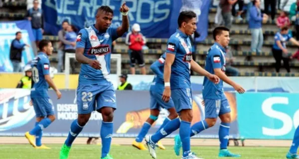 Emelec hizo varias contrataciones y un jugador prefirió al equipo antes que el dinero