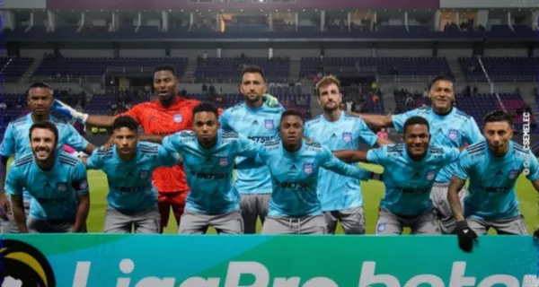 Emelec le ganó a Independiente del Valle pero terminó pidiendo tiempo. La gran pregunta fue si dieron los adicionales correctos o exageraron