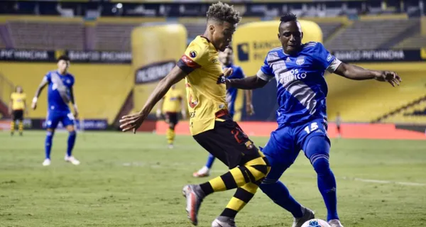 Emelec logró un empate importante contra Barcelona SC, que lo pone a un paso de ganar la primera etapa pero con cierta polémica por el referí