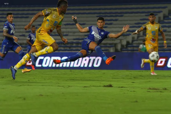 Emelec mostró un gran desempeño en el George Capwell y sumó tres puntos fundamentales