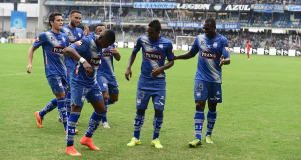 Emelec sigue firme en la primera posición del campeonato ecuatoriano de fútbol, sin embargo la forma en que consiguió los tres puntos ante Guayaquil City no gustó a todos
