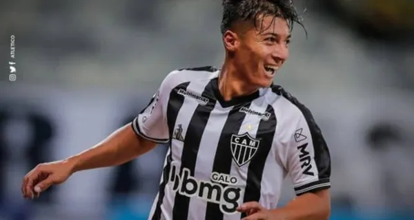 Emelec sufre cuando Dixon Arroyo no está, porque el aporte de Jefferson Orejuela es nulo. Alan Franco es ideal pero deben pagar casi 1 MDD por lo que venderían varios jugadores