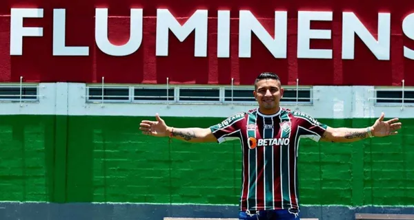 En Fluminense piden la salida de Mario Pineida y mira lo que hace en vez de mejorar para quedarse en el plantel brasileño