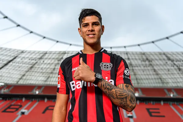 En las redes sociales el Leverkusen felicitó al crack ecuatoriano y destacó que está fino tanto en defensa como en ataque