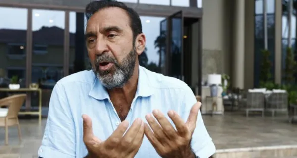 En las últimas horas ha rondado el rumor que Nassib Neme dejará la presidencia de Emelec, pero solo sus funciones porque iría a la Comisión de Fútbol