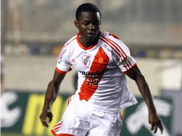 En total fueron 5 los ''tricolores'' que vistieron la camiseta de los dos grandes de América