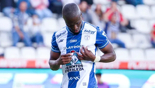 Enner Valencia celebrando gol en Pachuca / Foto: Emelec