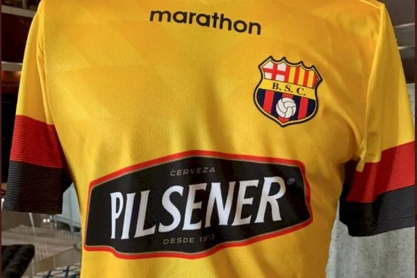 Este habilidoso jugador es pretendido por el "Ídolo" y subió una foto con la camiseta