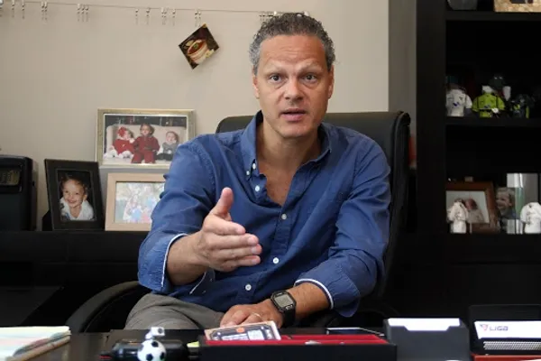 Esteban Paz confesó que hay un jugador que exige mucho para lo que aporta a Liga de Quito