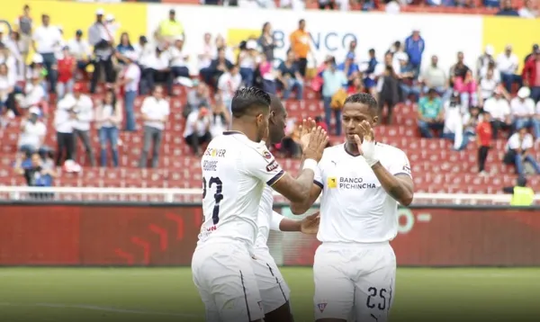 Esteban Paz, directivo de Liga de Quito, habló sobre las incorporaciones de Rodrigo Aguirre y Antonio Valencia