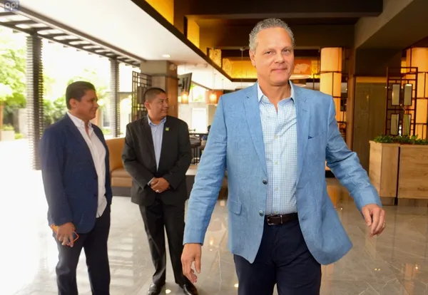 Esteban Paz, directivo de Liga de Quito, se refirió a lo apretado que está el calendario en esta recta final con dos torneos disputándose