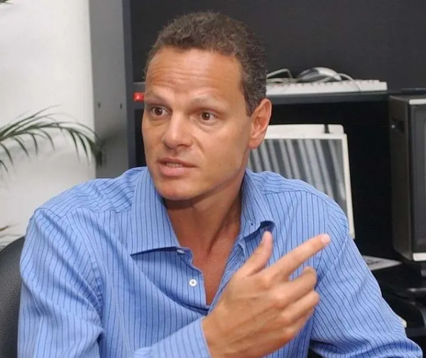 Esteban Paz quedó en ridículo cuando se reveló la cantidad de hinchas de Liga de Quito que piden la salida de Pablo Repetto