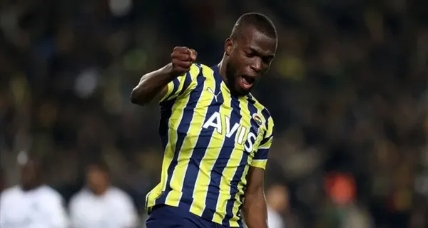 Esto hizo Enner Valencia con uno de sus compañeros