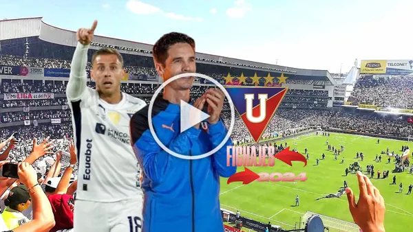 Ezequiel Piovi señalando, Josep Alcácer aplaudiendo, escudo LDU. Foto tomada de: API/Liga de Quito