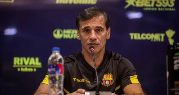 Fabián Bustos atendió a los medios de prensa luego de la derrota de Barcelona SC ante Aucas en la primera final