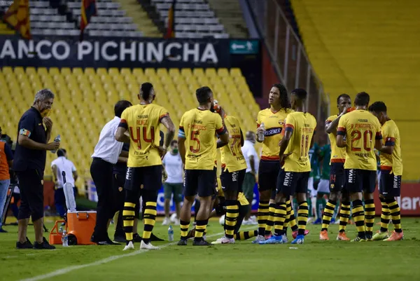 Fabián Bustos, confía en este jugador a pesar de su bajo rendimiento