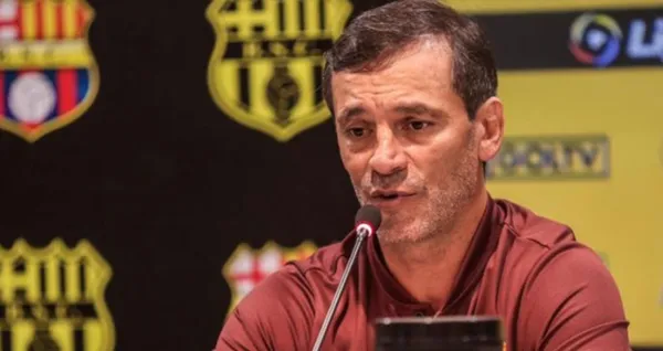 Fabián Bustos dice que gracias a él Barcelona SC pagó más de 11 millones en deudas, pero eso no fue lo que más le fastidió a los hinchas
