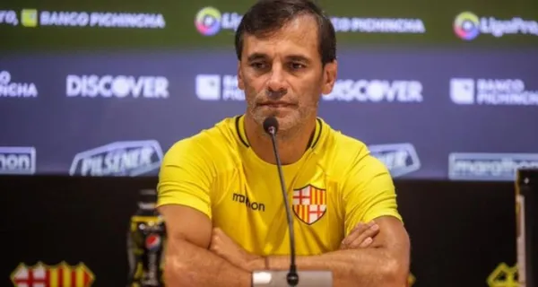 Fabián Bustos encontró una excusa para justificar que Barcelona SC no hizo un buen debut, y ahora le toca Delfín SC