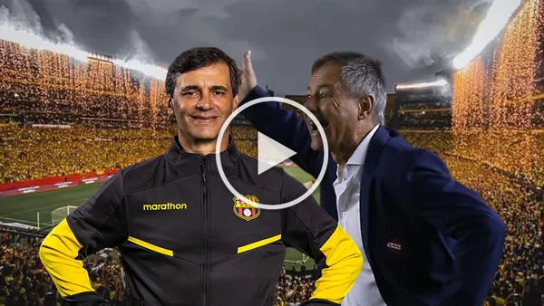 Fabián Bustos feliz, Ariel Holan dando indicaciones. Foto tomada de: Que Pasa Media/Diario Extra