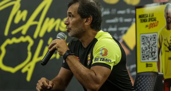 Fabián Bustos habló en rueda de prensa y mira lo que resaltó en Barcelona SC aunque no jueguen a nada