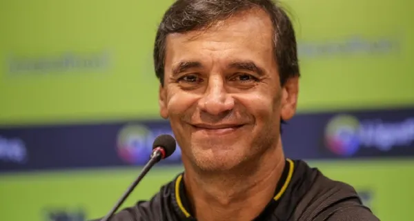 Fabián Bustos puso una excusa desde ya por si pierde contra Gualaceo