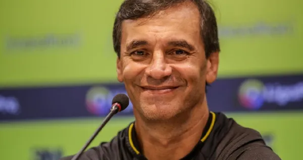 Fabián Bustos sacó a los mejores jugadores de Barcelona SC y el equipo se descompensó ¿Qué fue lo que pensó para poner a Carlos Garcés?