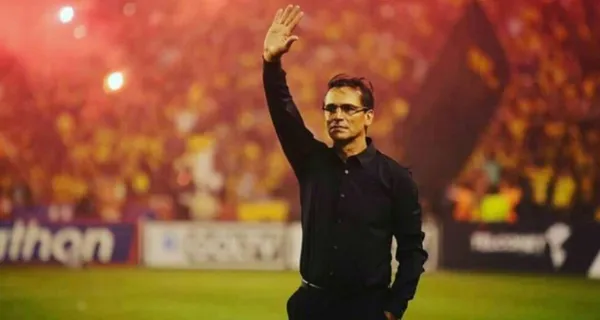 Fabián Bustos termina contrato con Barcelona SC y no se sabe si lo renovarán. Un DT sueña con dirigir al Ídolo algún día